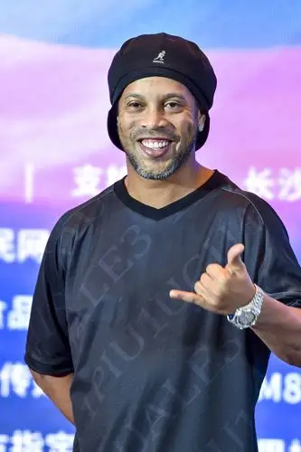 在強敵林立